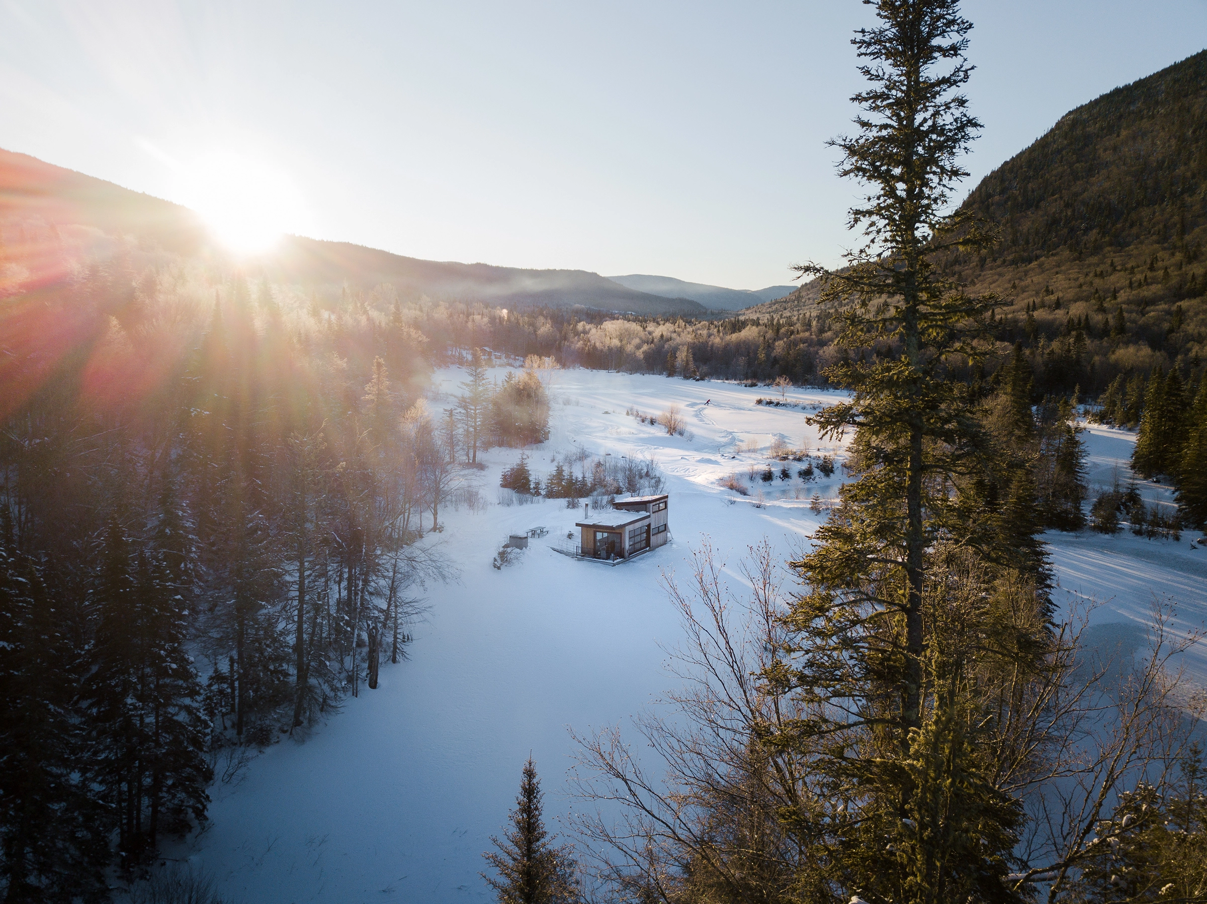 architecture-villégiature-chalet-lac-forêt-paysage-nature