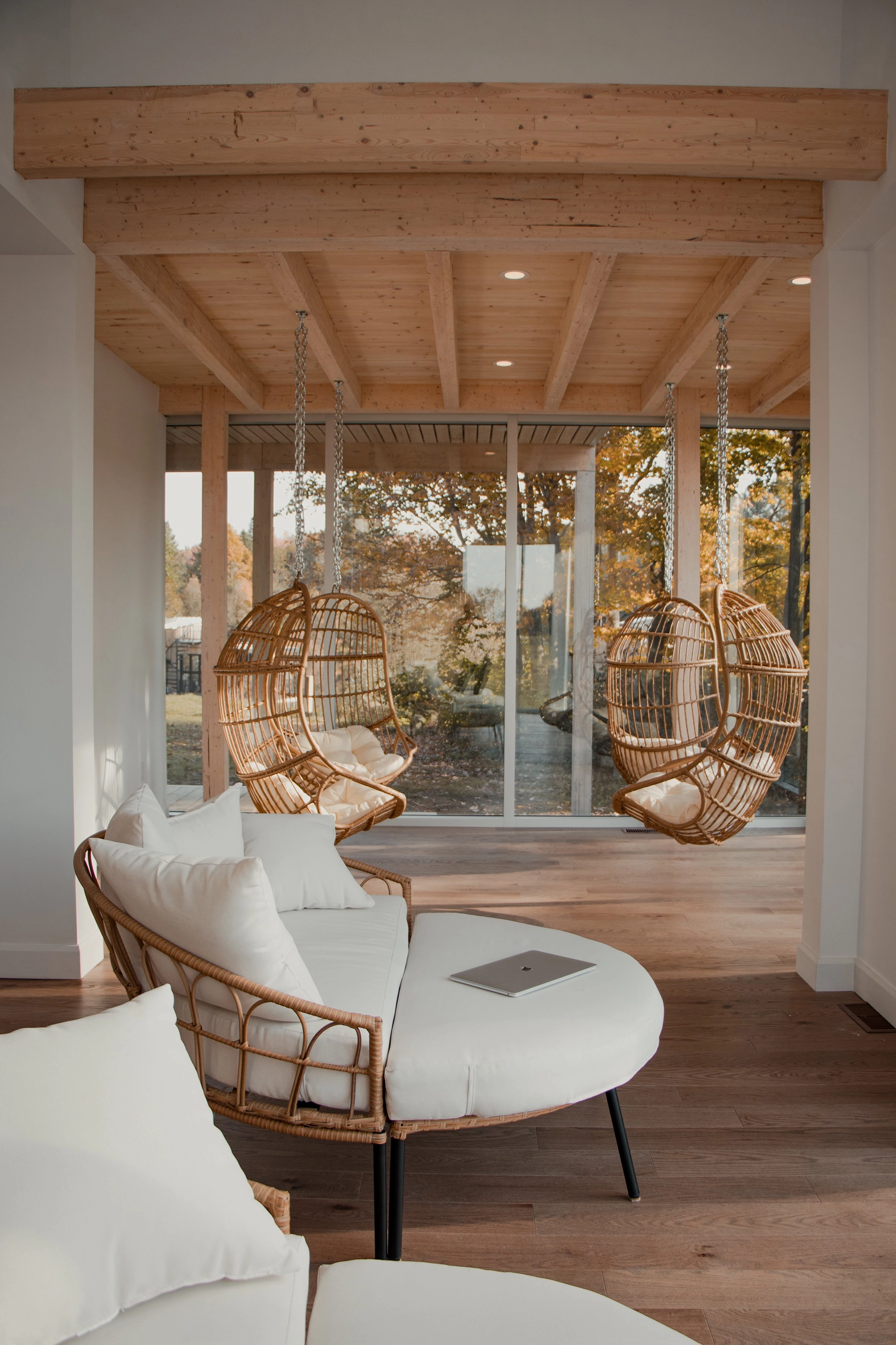 architecture-villégiature-chalet-lac-forêt-paysage-nature