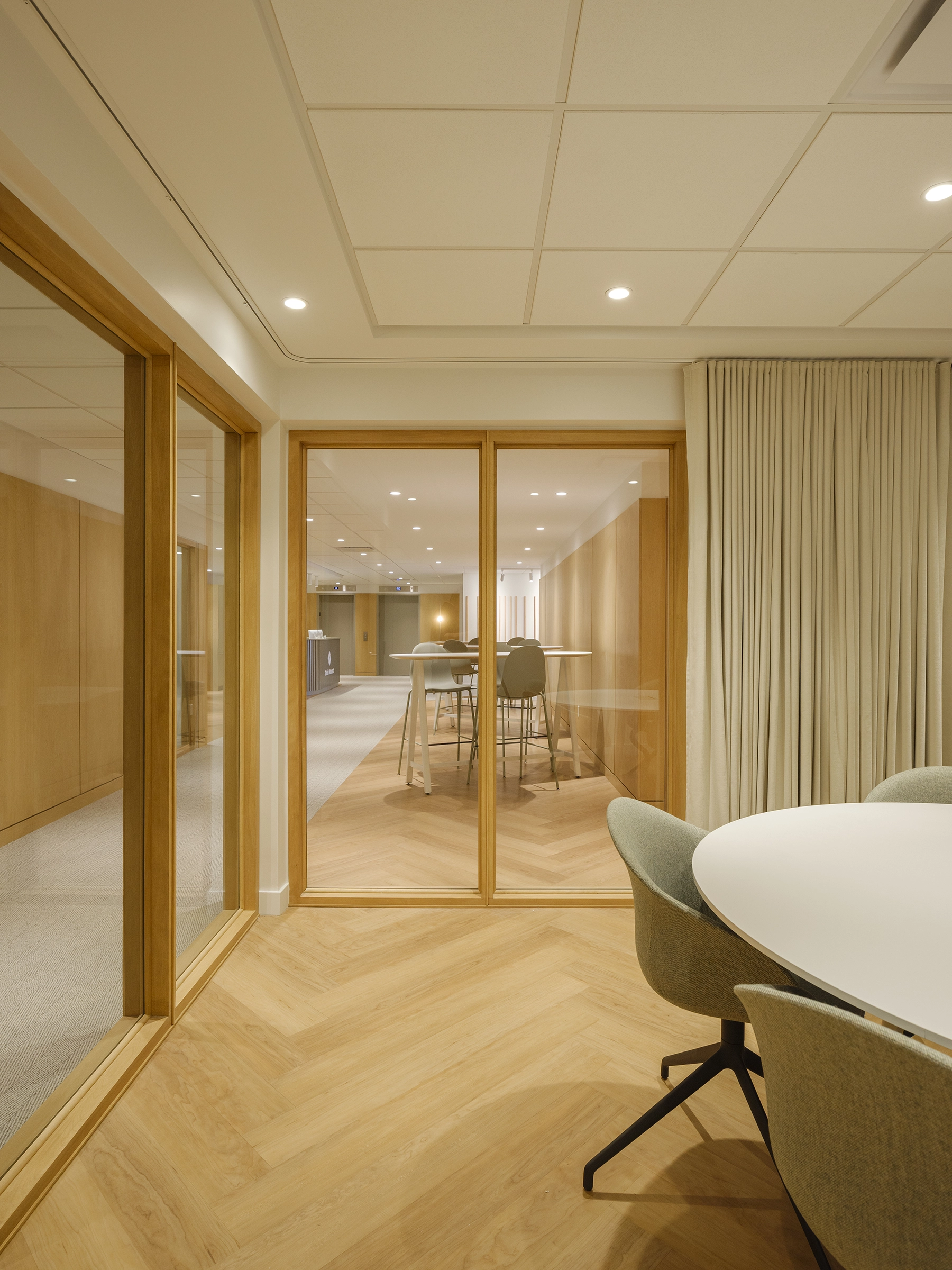 Rénovation-bureau-intérieur-bois