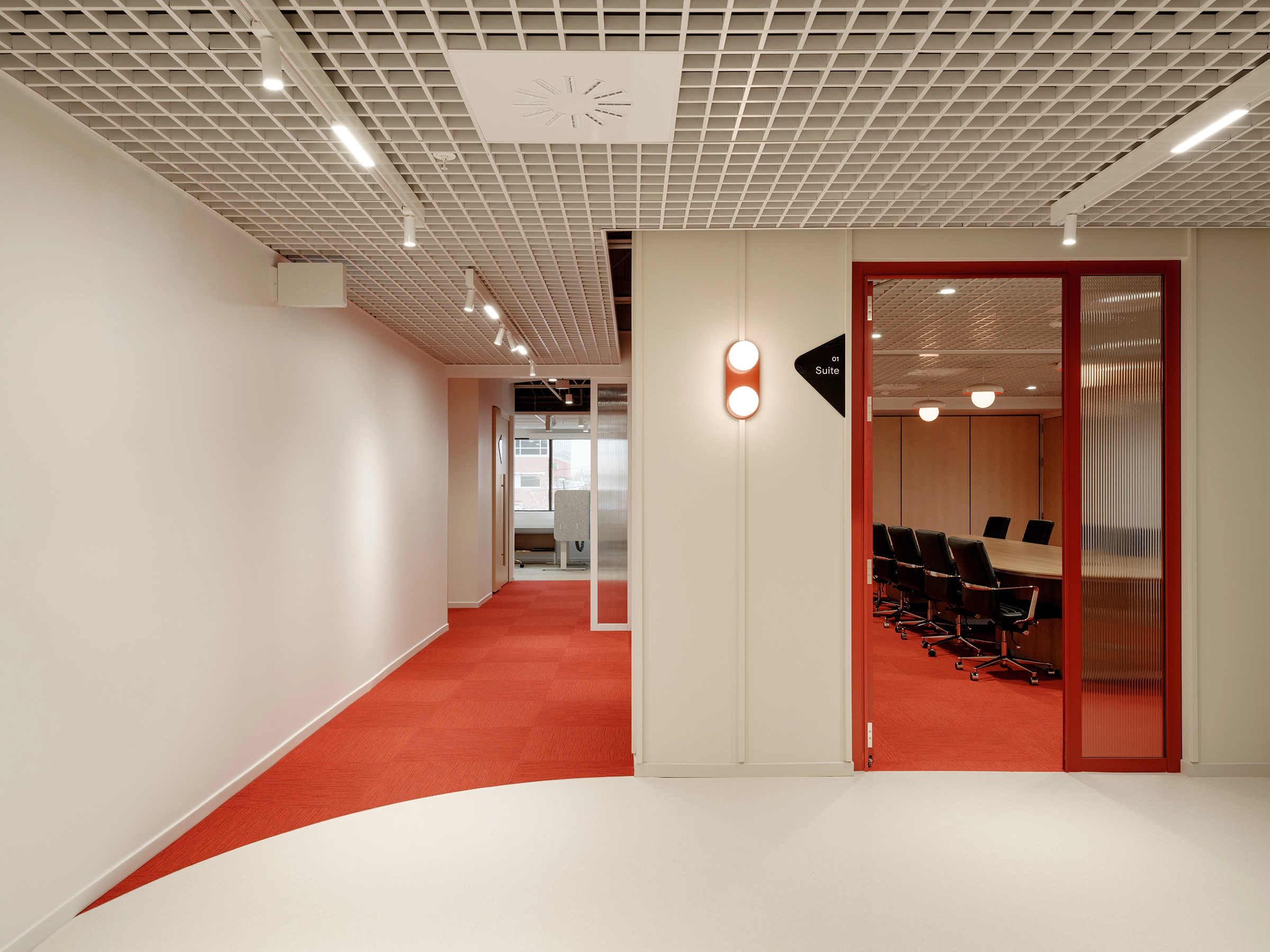 architecture-design-intérieur-bureau-rouge