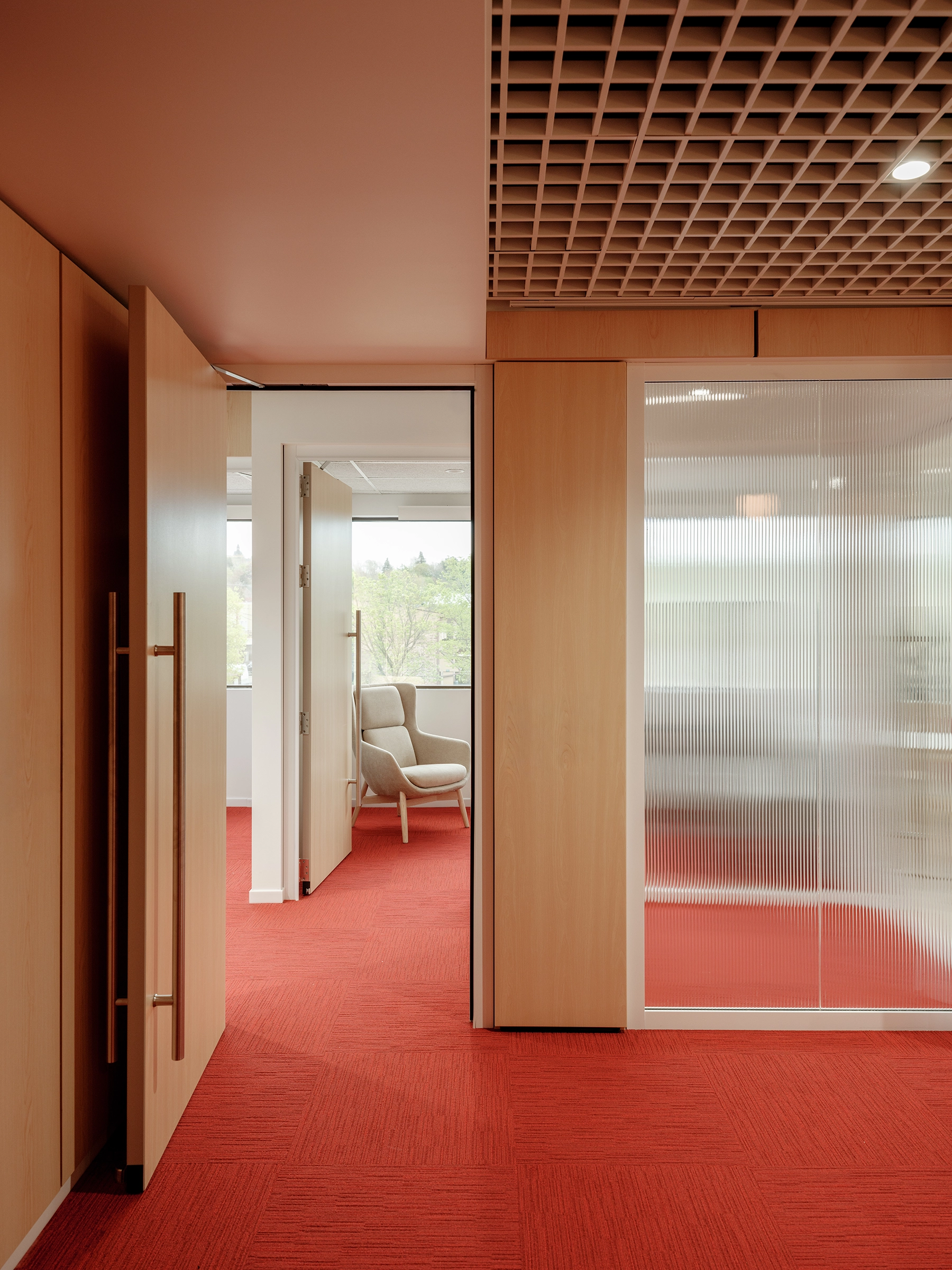 architecture-design-intérieur-bureau-rouge