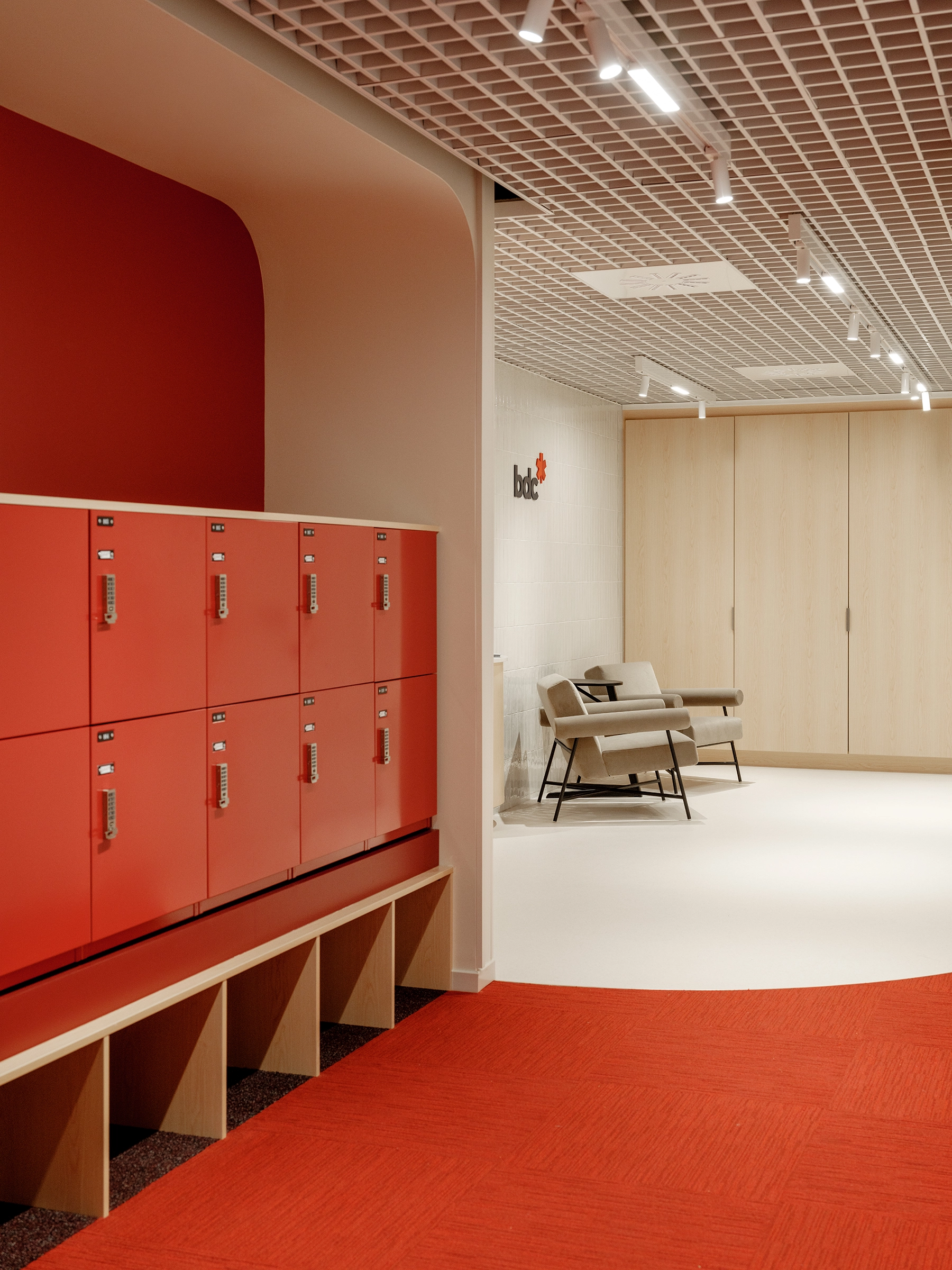 architecture-design-intérieur-bureau-rouge