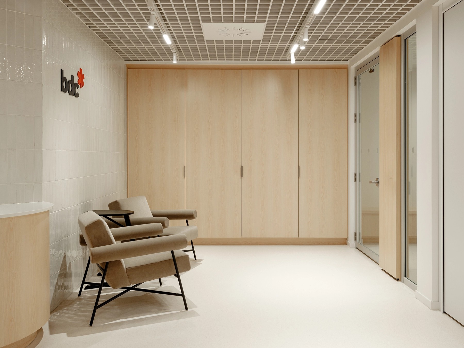 architecture-design-intérieur-bureau-rouge