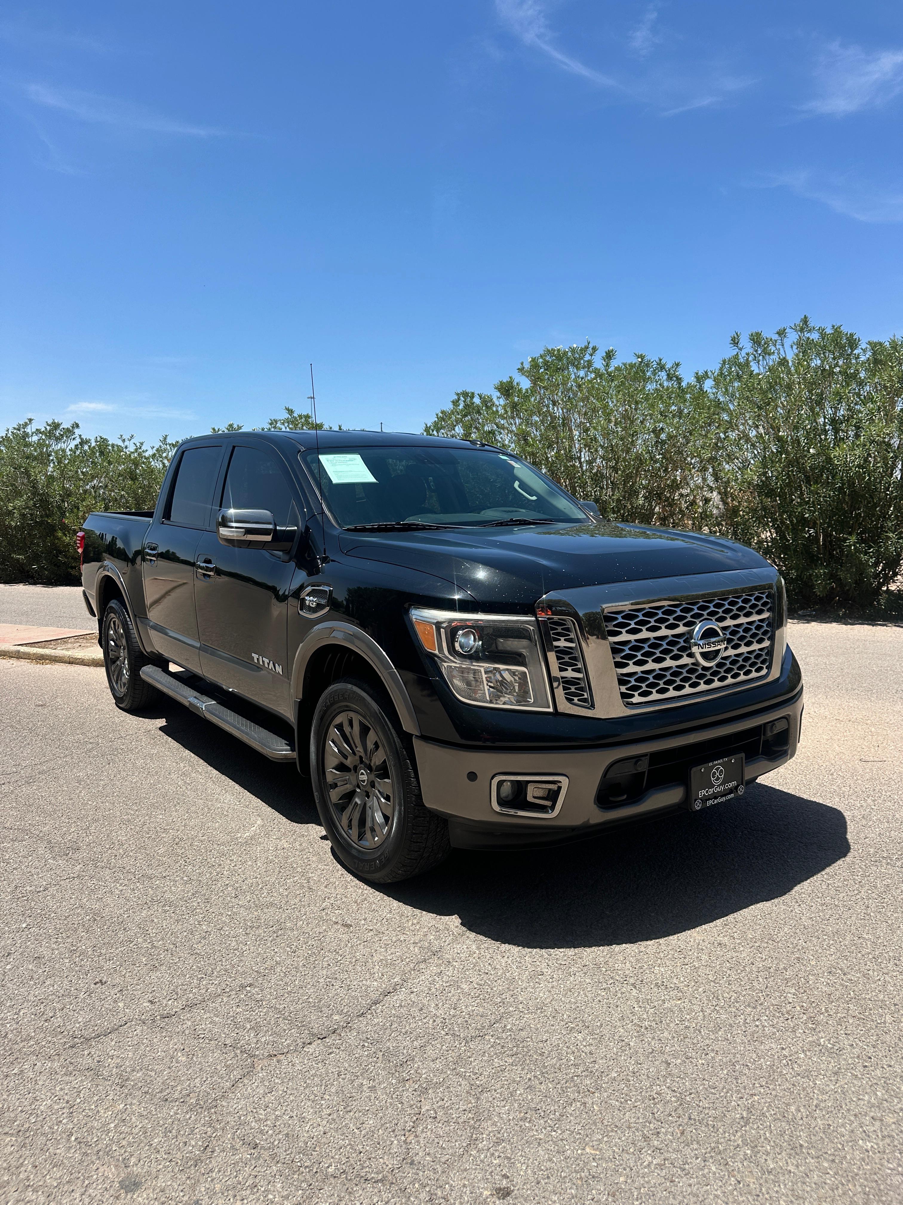 2017 Nissan Titan Crew Cab Platinum Reserve Pickup 4D 5 1/2 ft
