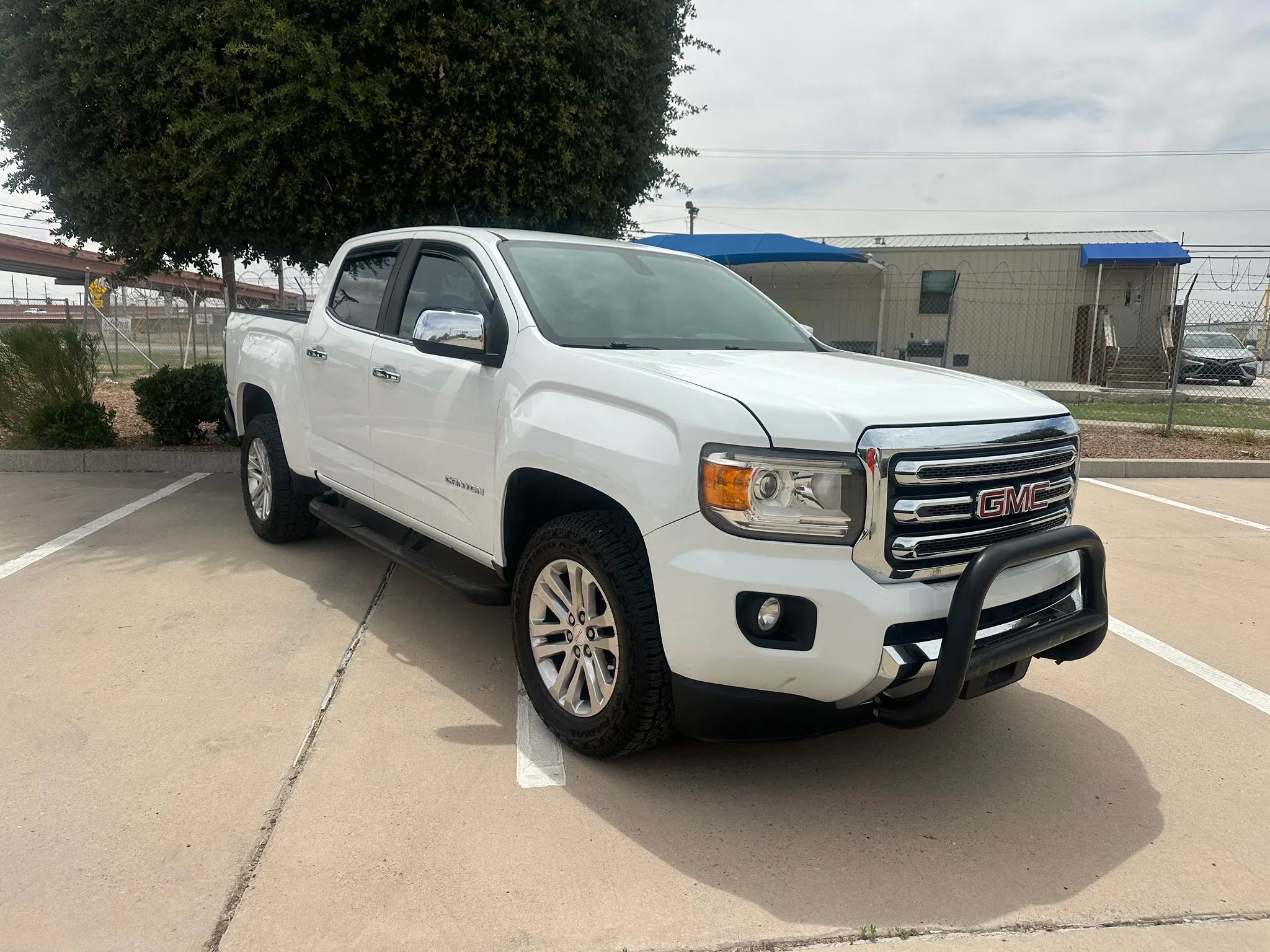 2017 GMC Canyon Crew Cab SLT Pickup 4D 5 ft