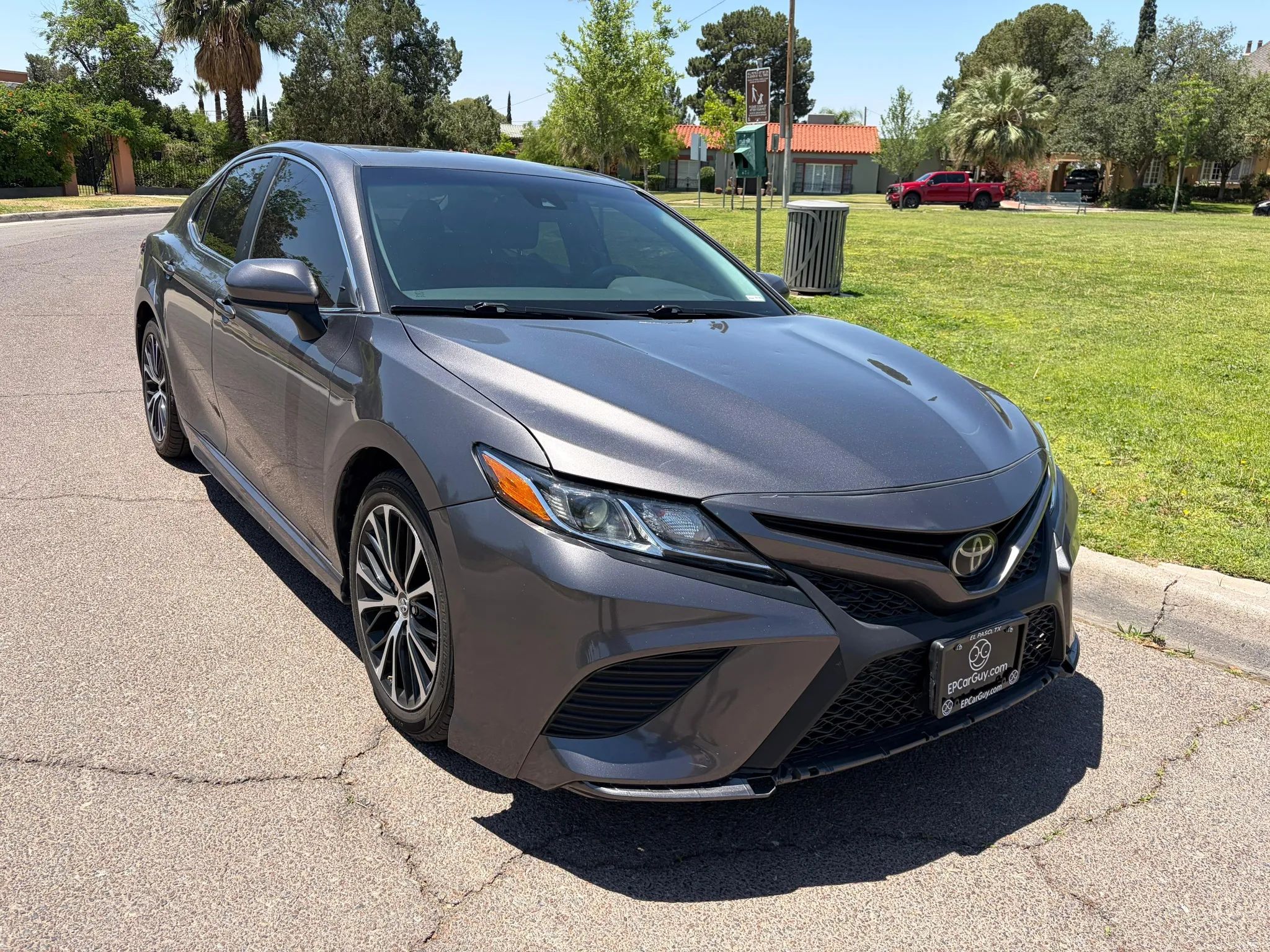 2020 Toyota Camry SE Sedan 4D