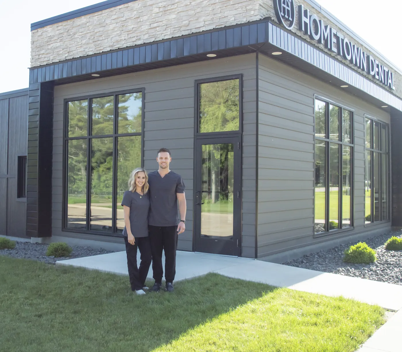Dr. Reed and Dr. Addison outside the Hometown Dental office