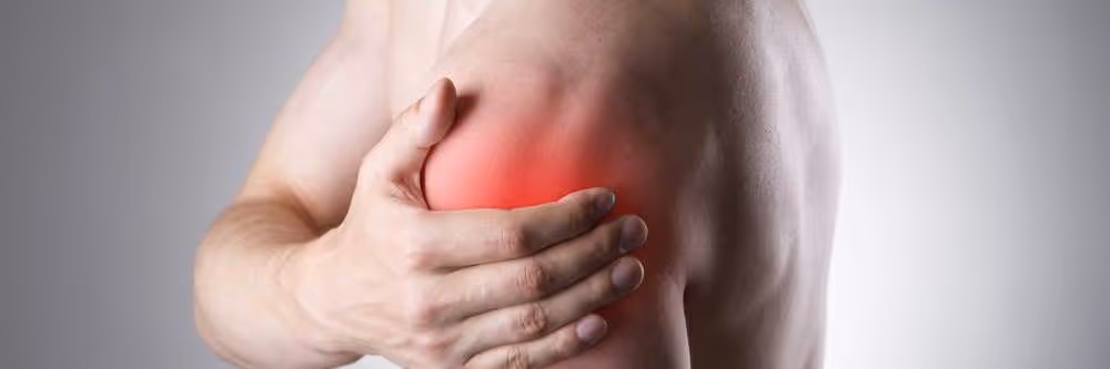 showing shoulder pain
