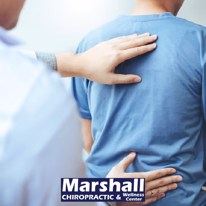 chiropractor making adjustments