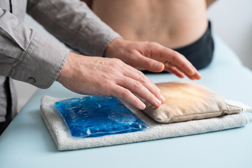 Reusable cold pack and heating pad used for back pain recovery