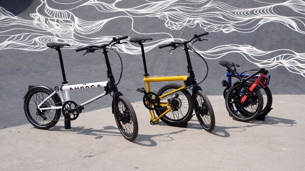 Belgian E-Bike Specialist Ahooga Presents The Stylish Max Folding Bike
