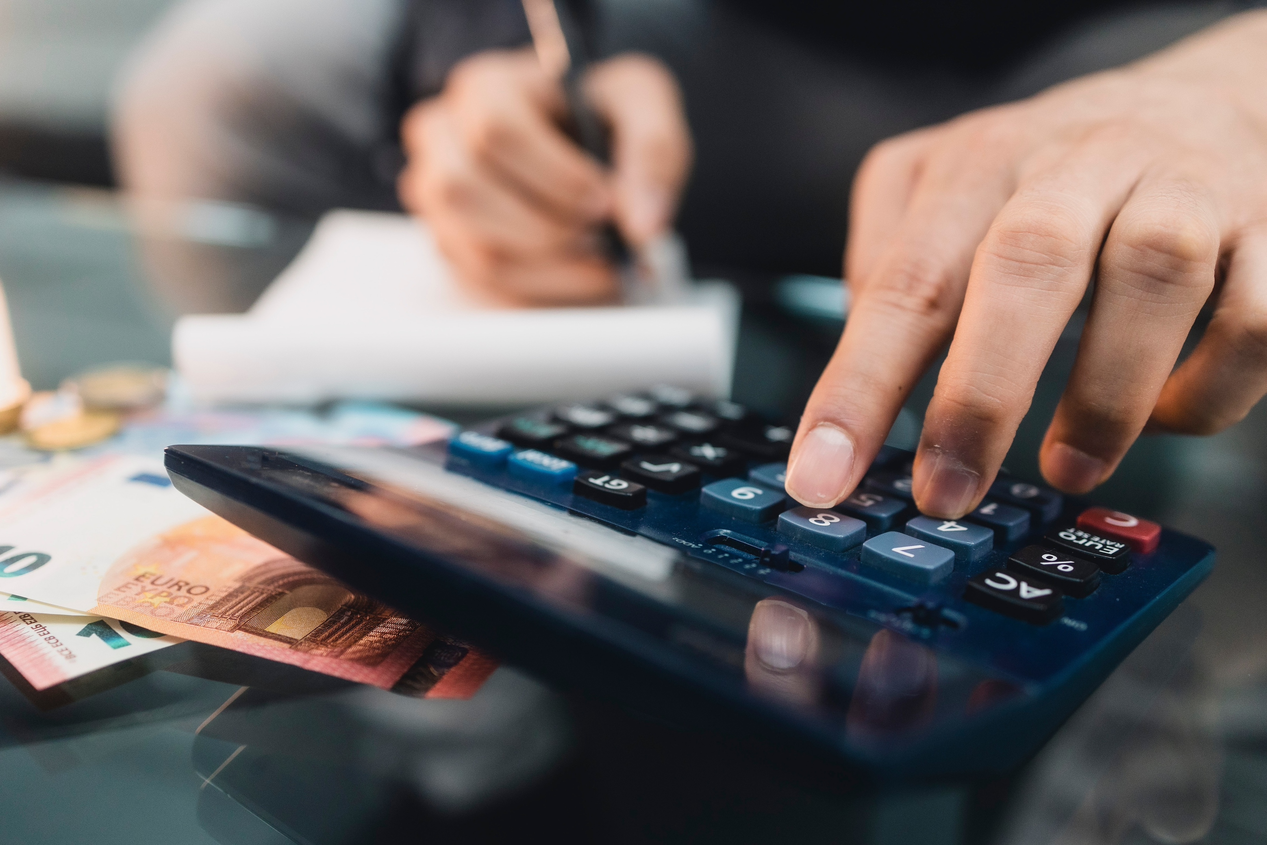 Betriebskostenrückstand: Kündigung bei überfälligen Zahlungen in Höhe von zwei Monatsmieten gerechtfertigt