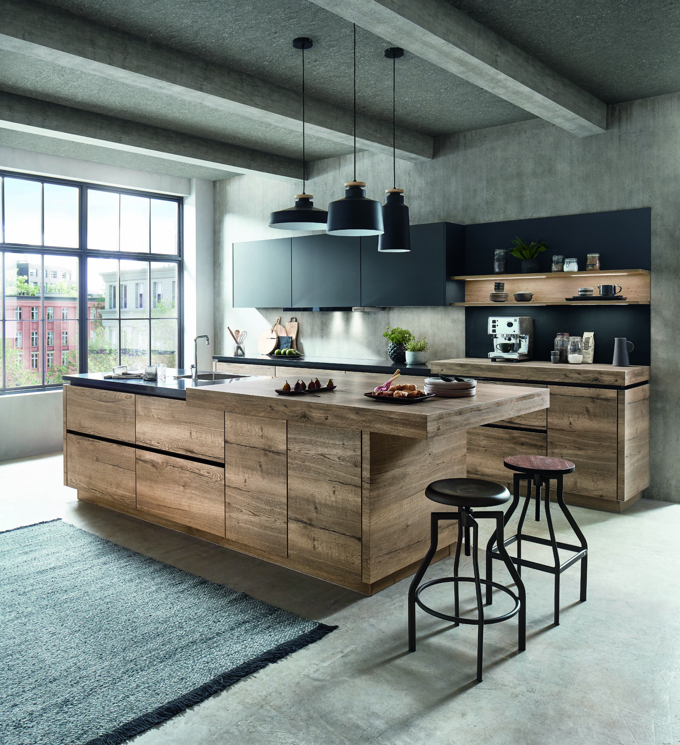 Nobilia Structura 402 industriële loftkeuken met eikenhout eiland en donkerblauwe wandkasten