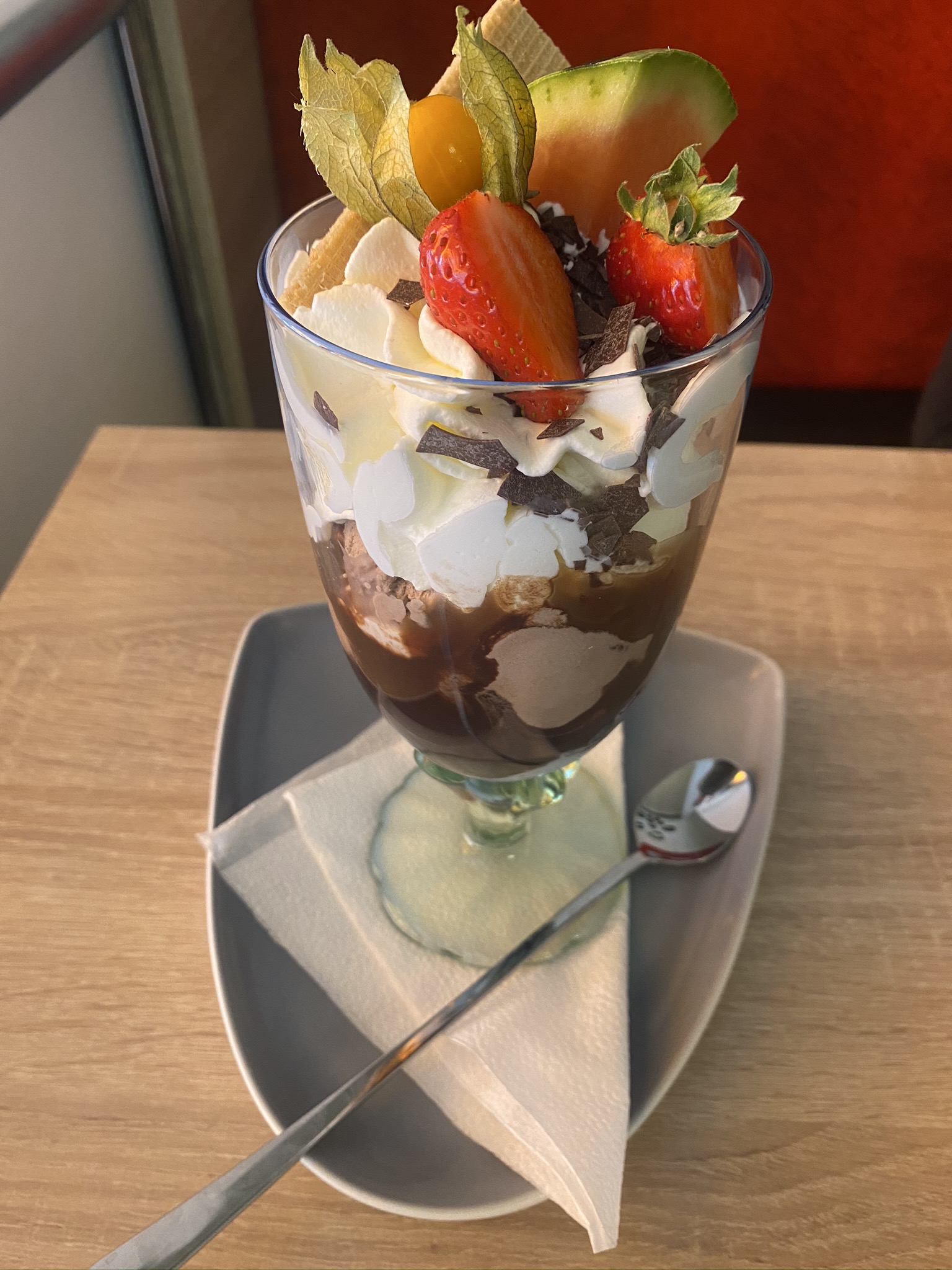 Schokoladen Eisbecher
