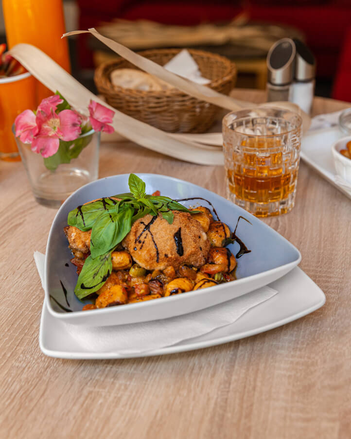 Mozzarella in Knusperhülle & Gnocchi