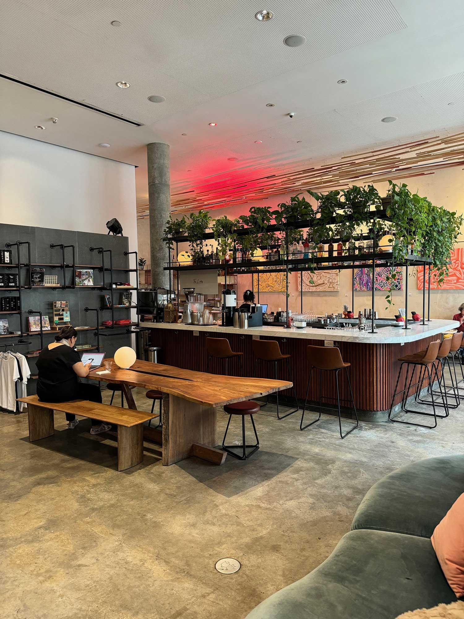 The Hotel Alameda at the Highline provides a tranquil backdrop in the hustle and bustle of New York City’s vibrant Chelsea neighborhood.