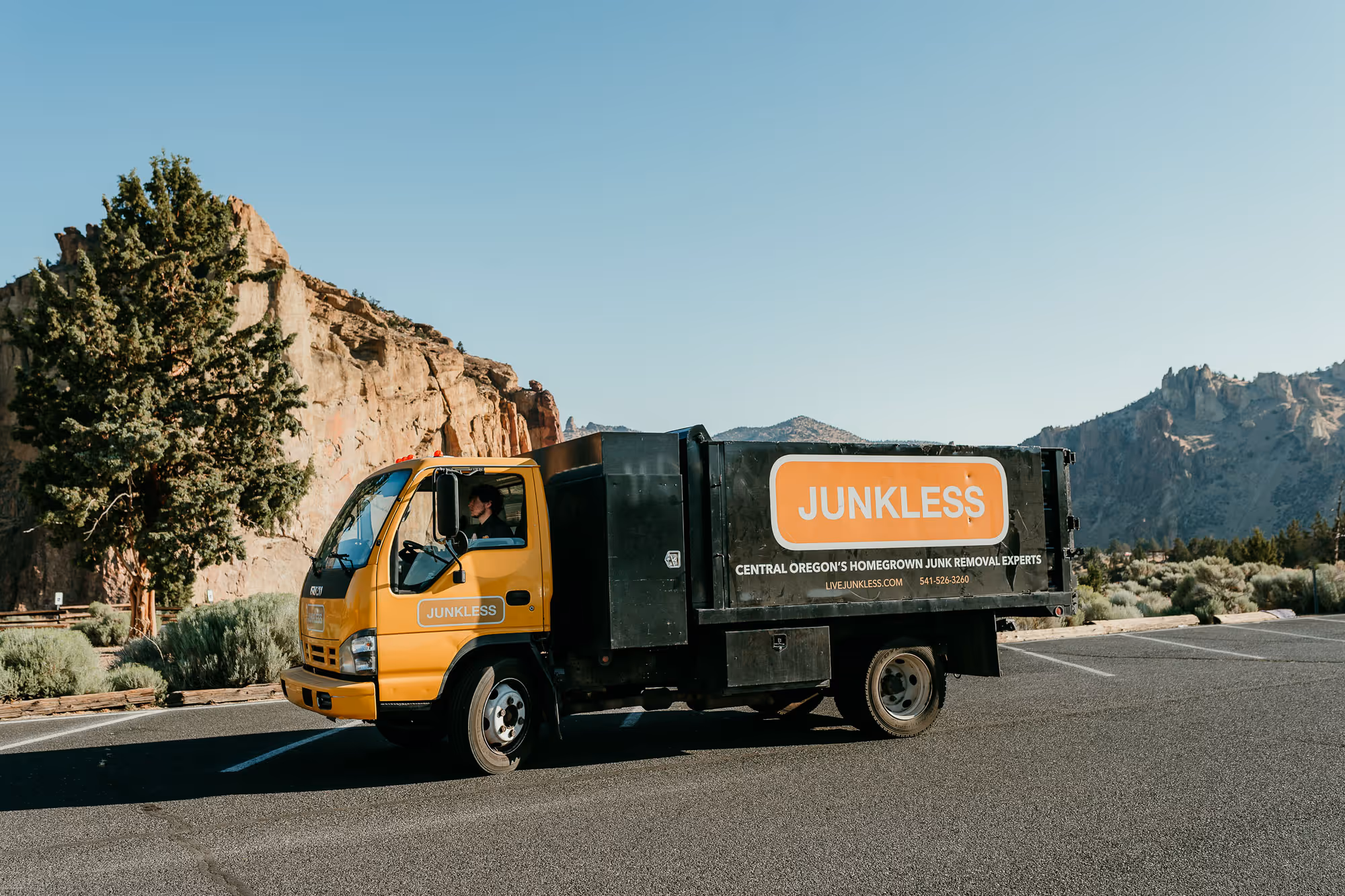 A Live Junkless junk truck.