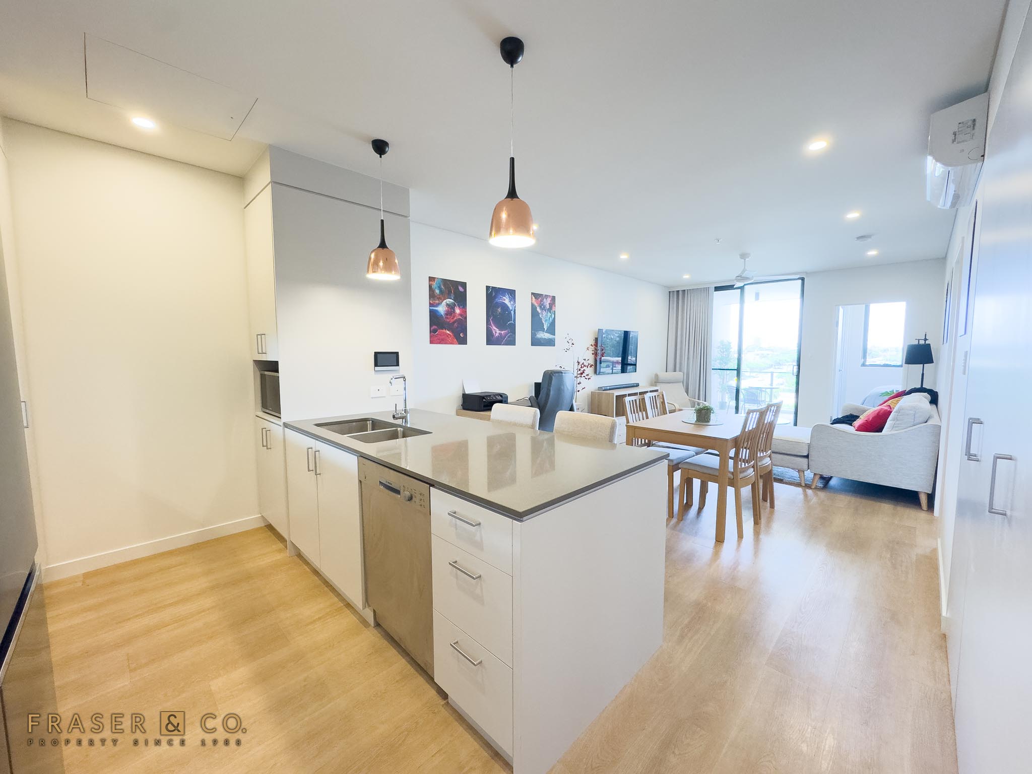 5607 / 219 - 221 Bloomfield Street, Cleveland QLD 4163 — property photo 1