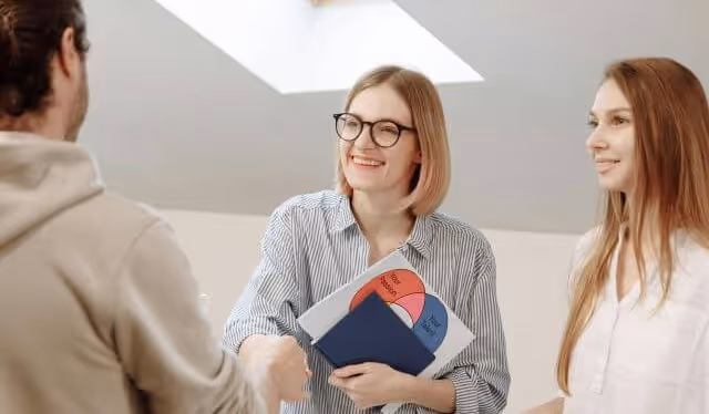 Deskare for Human Resources