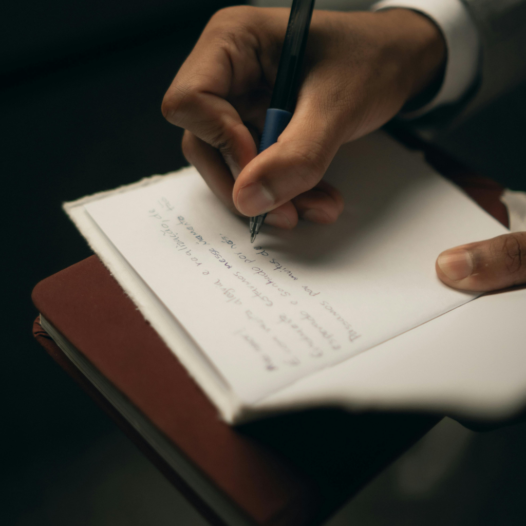 4 B2B SaaS Explainer Video Script Templates (for 2026)