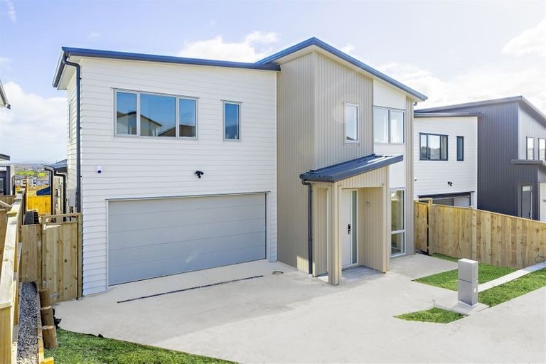 17 Paripari Street, Flat Bush