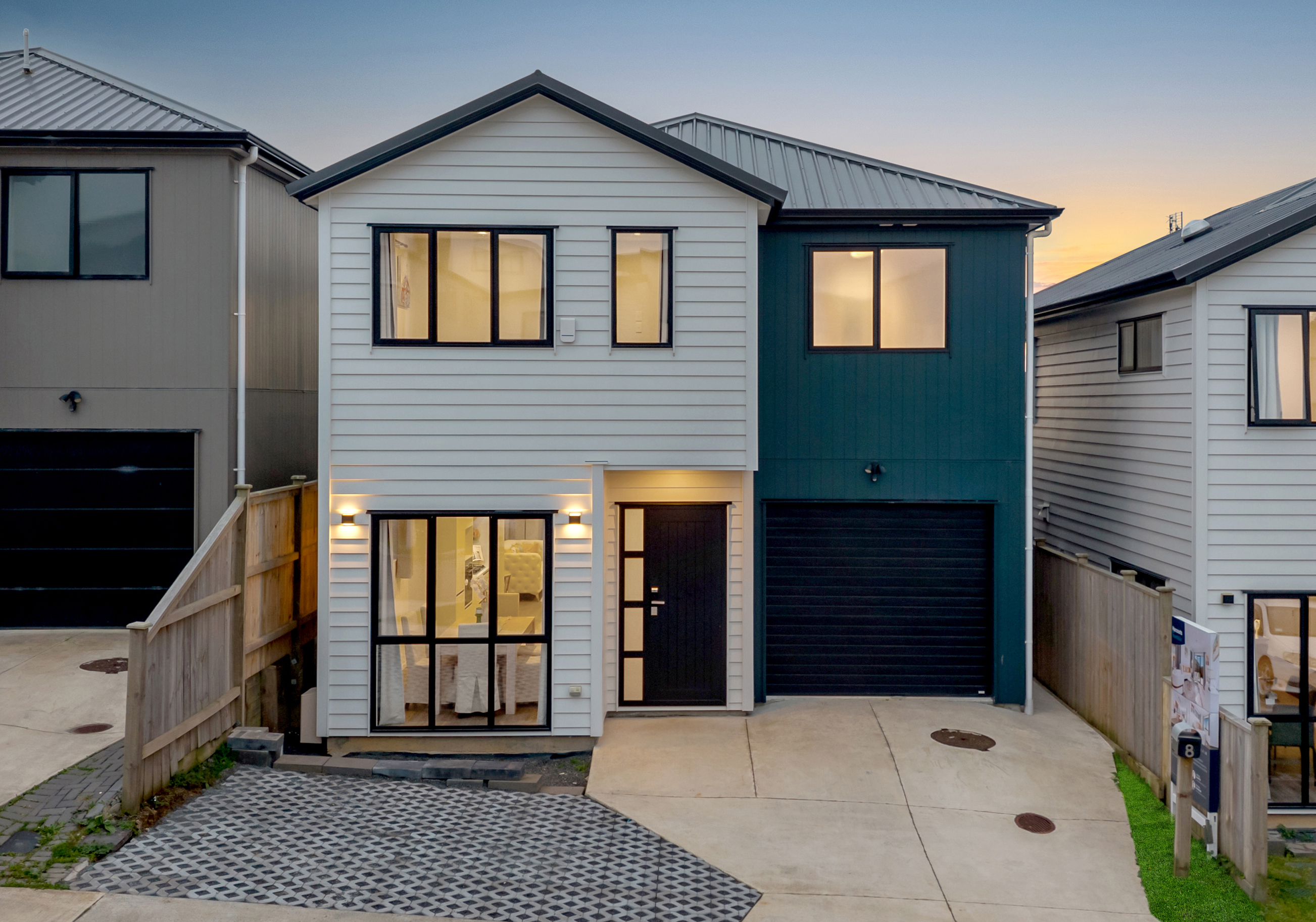 8 Frontier Lane, Flat Bush
