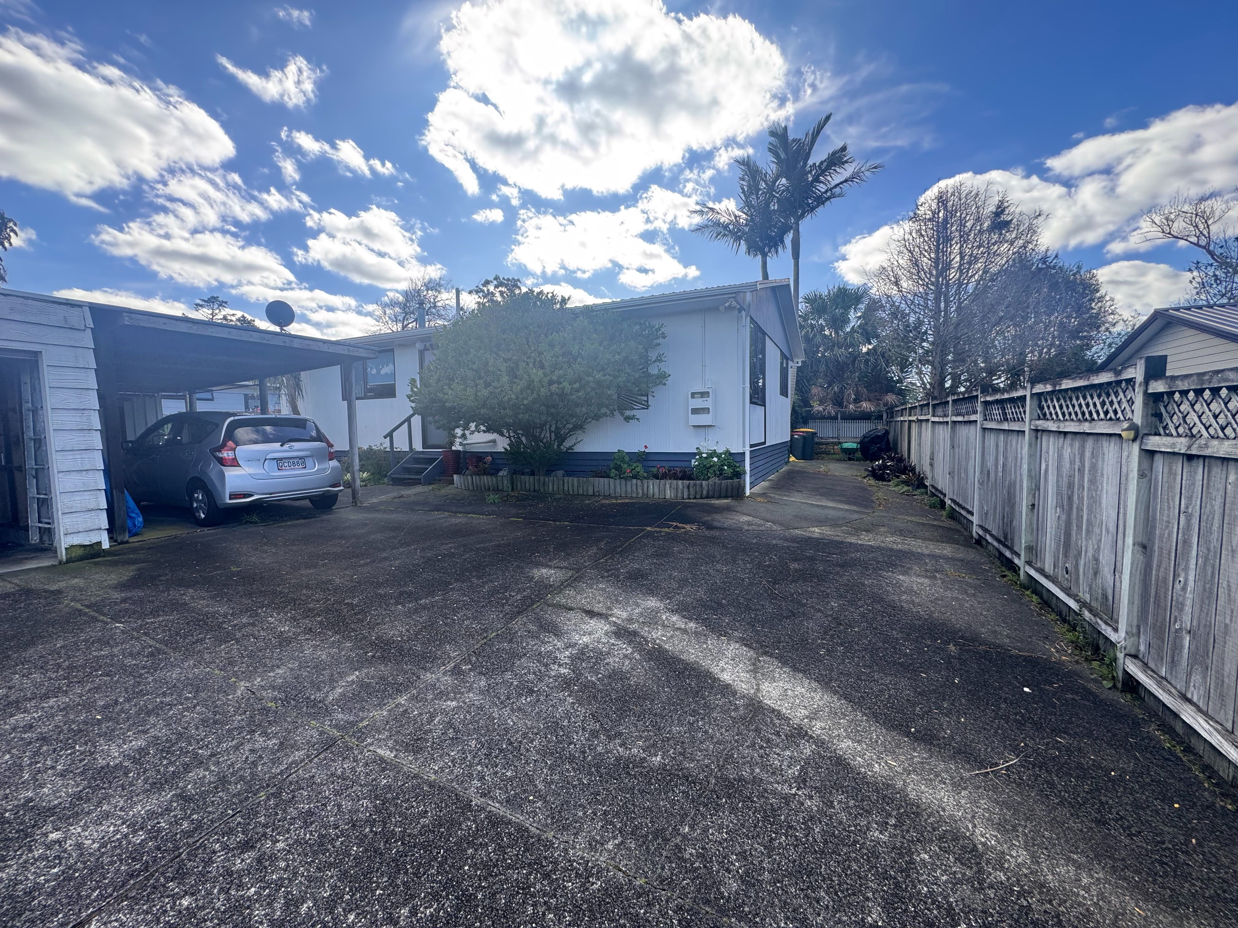 2/141 Carnoustie Drive, Manurewa