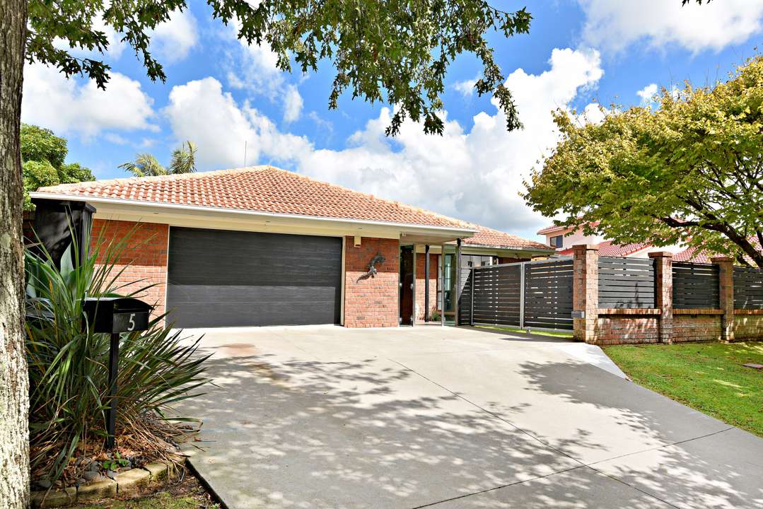 5 Cumbrian Place, Conifer Grove
