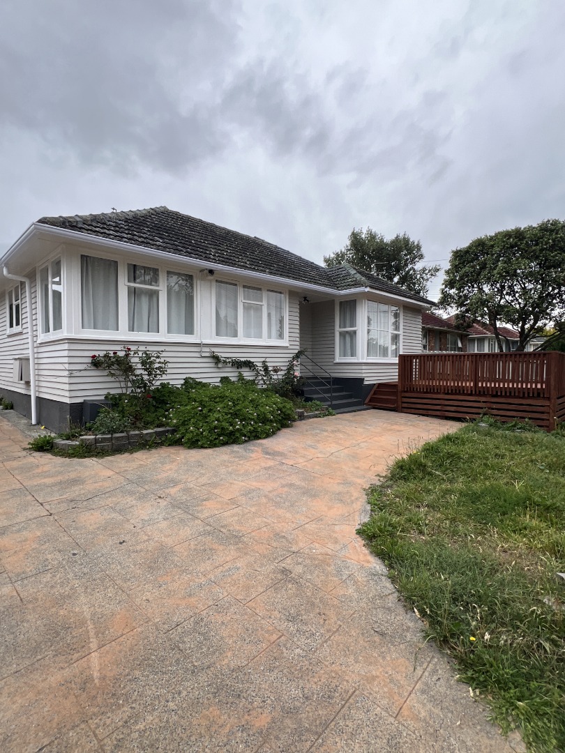 35 Gilbert Road, Otara