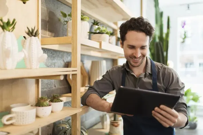 Why Your Small Business Needs a UK Virtual Phone Number