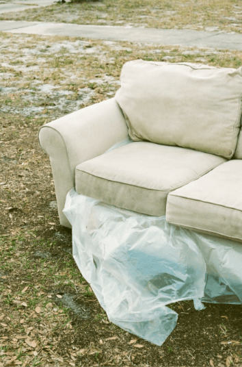 Lounge disposal image