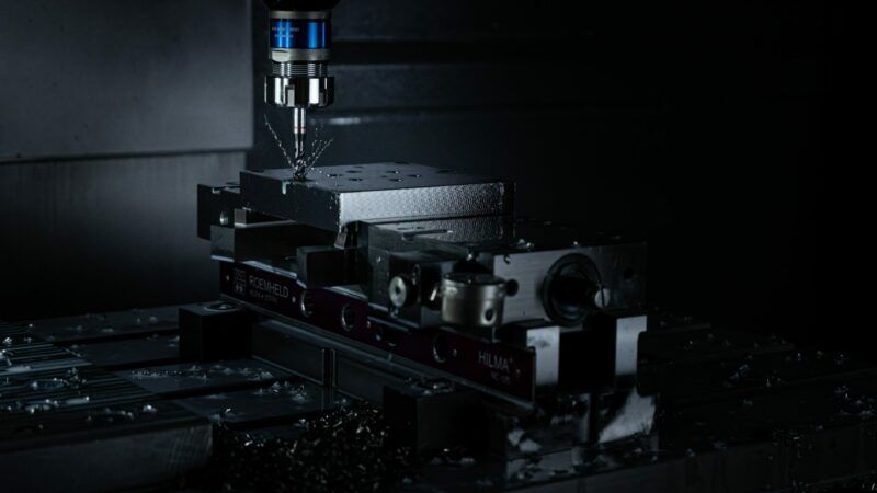 CNC Machine threading