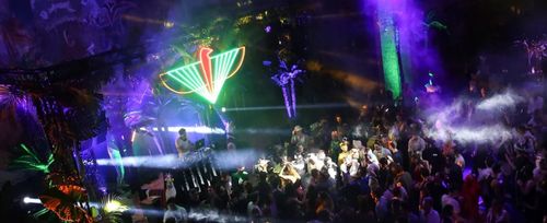 The Family provides everything you need to build a scalable business: advice, mindset, network & a world-class investor demo day — no matter where you come from.