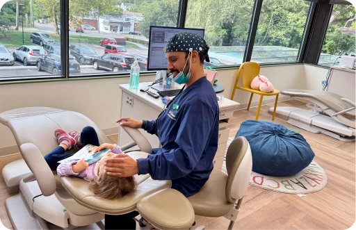 Exterior view of Lil’ Dente Pediatric Dentistry building in Darien, Connecticut