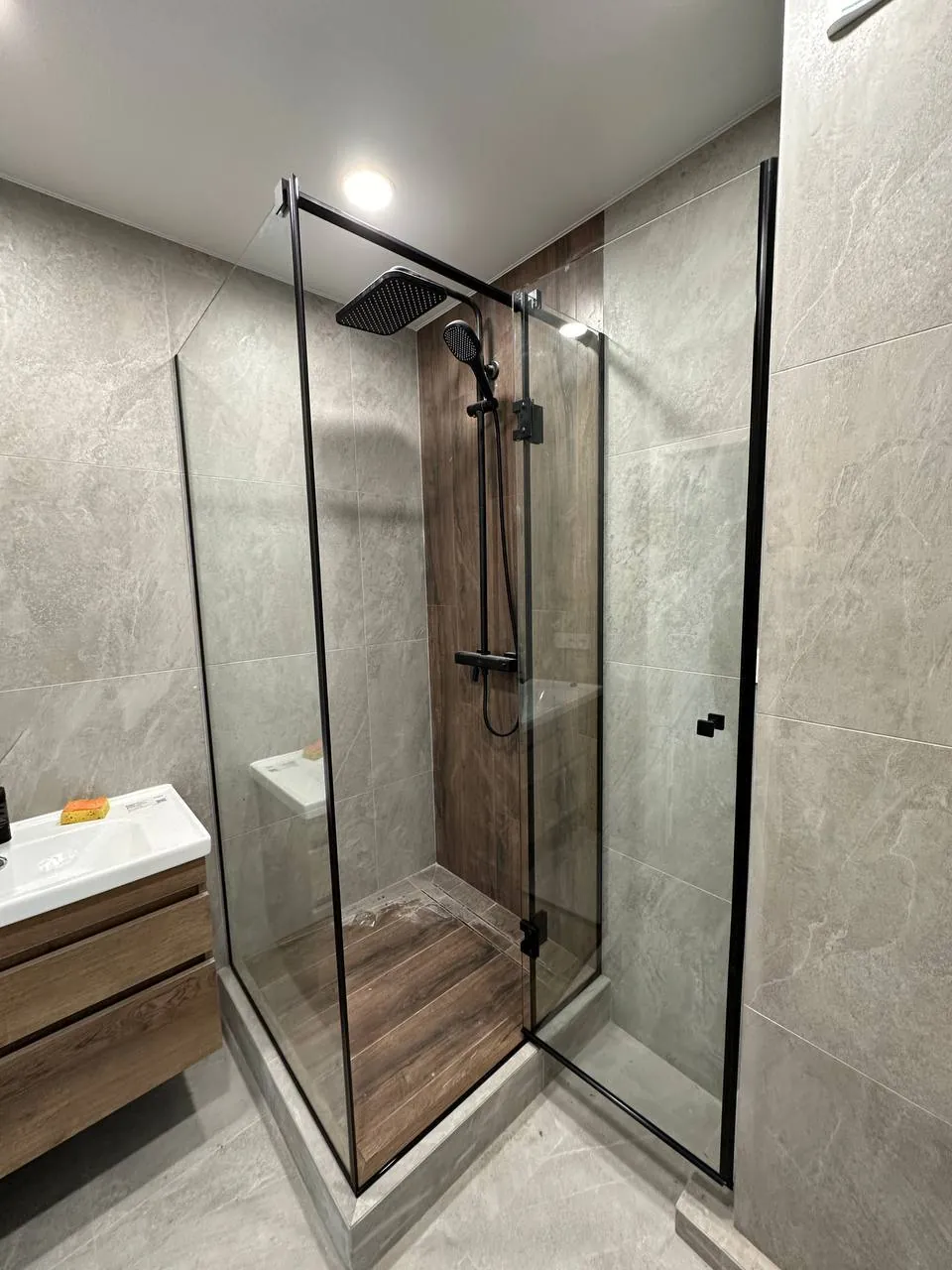 Душові перегородки індивідуальне виготовлення - фото 1