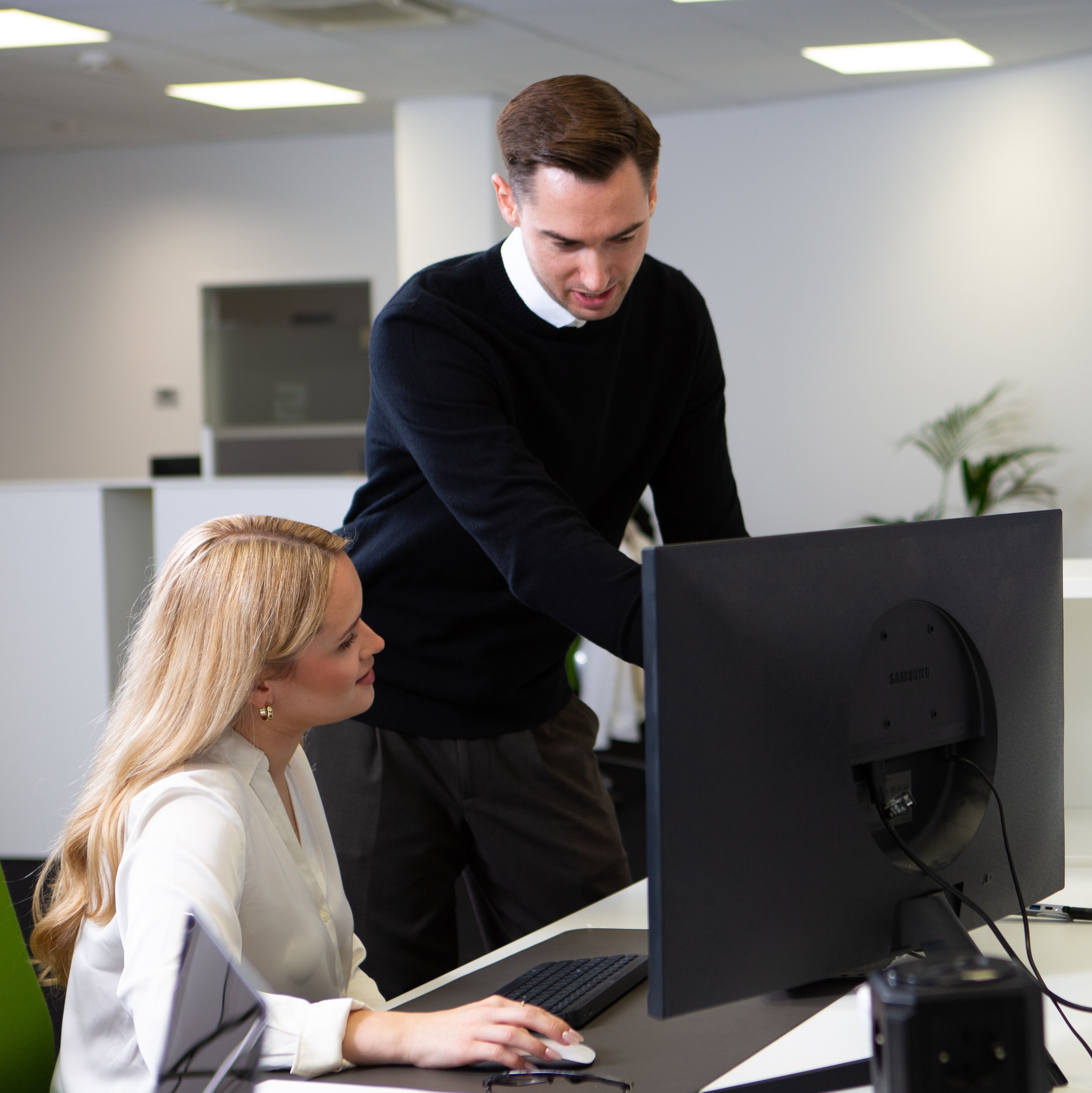 Alex — Junior Marketing Managerin bei Simplejobs