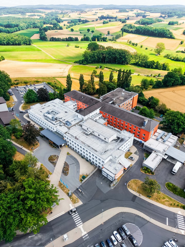 Luftaufnahme der Asklepios Klinik Schwalmstadt