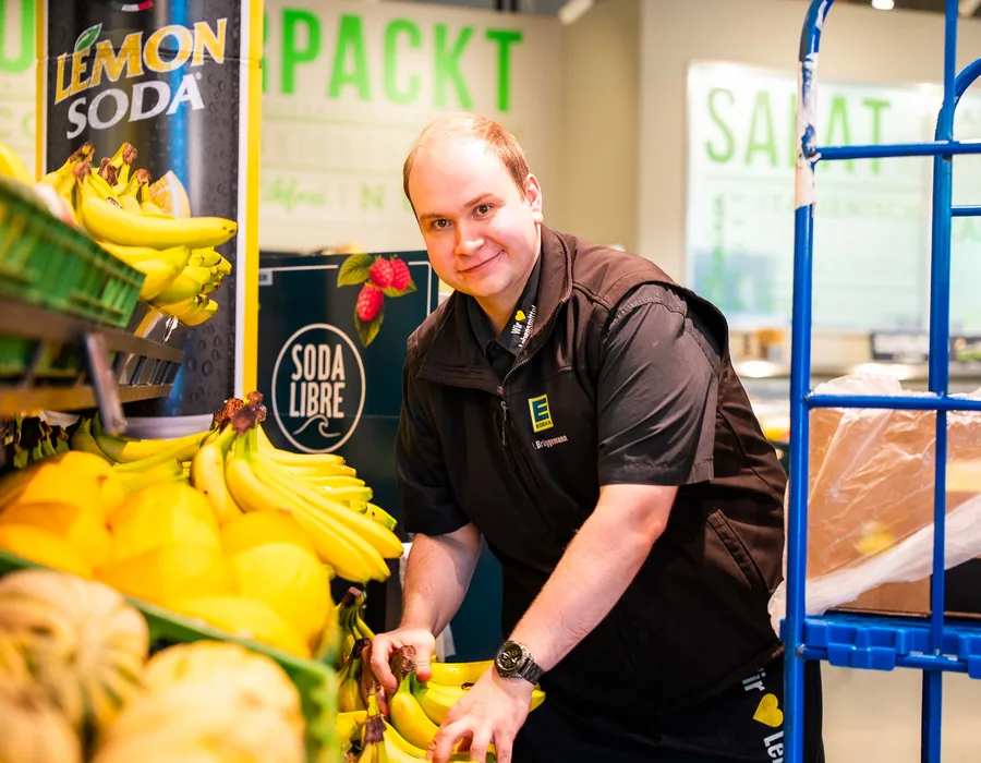 Warenpräsentation im Obst- und Gemüsebereich