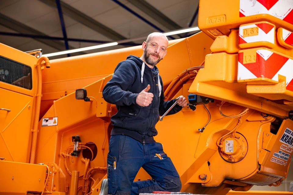 Mitarbeiter von Herrmann & Wittrock in der Werkstatt