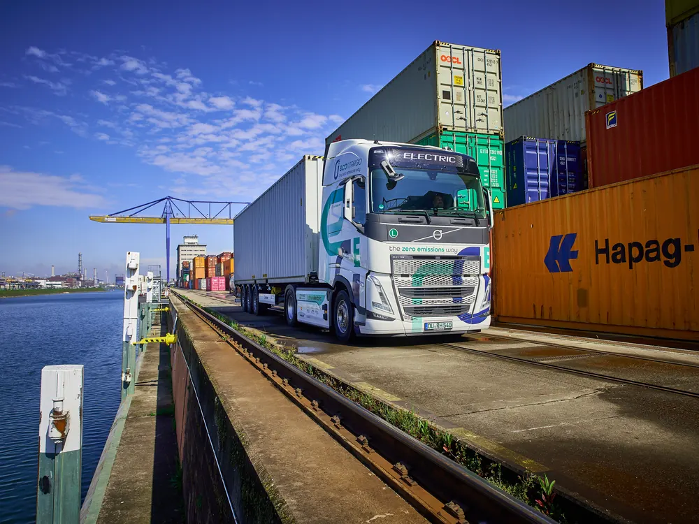 Contargo Lkw-Flotte am Terminal