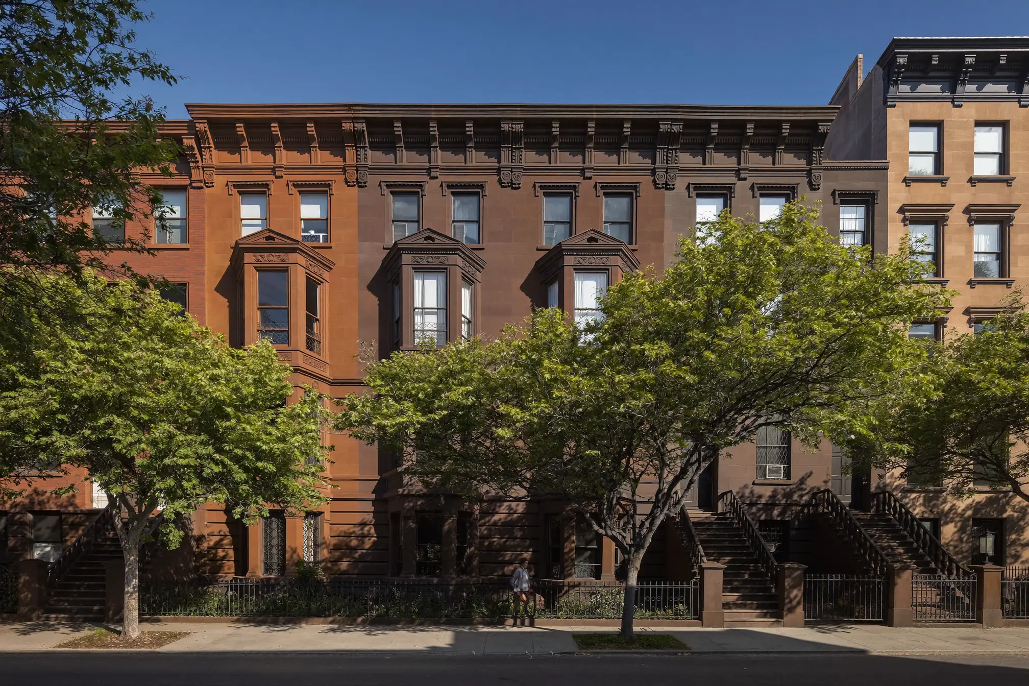 manhattan historic district brownstone row landmark preservation nyc
