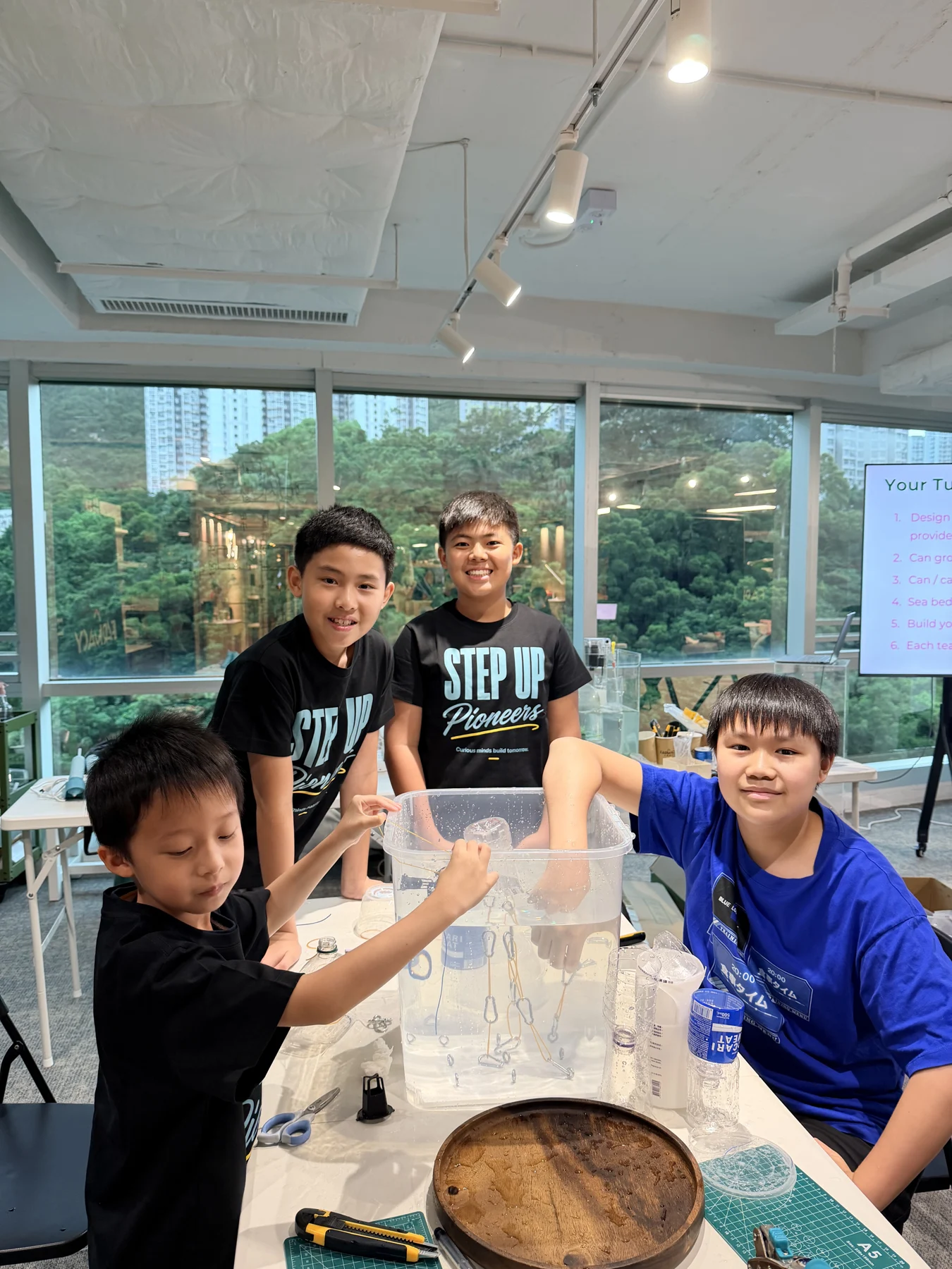 SUP students working on hands-on activities at Farmacy Green Hub