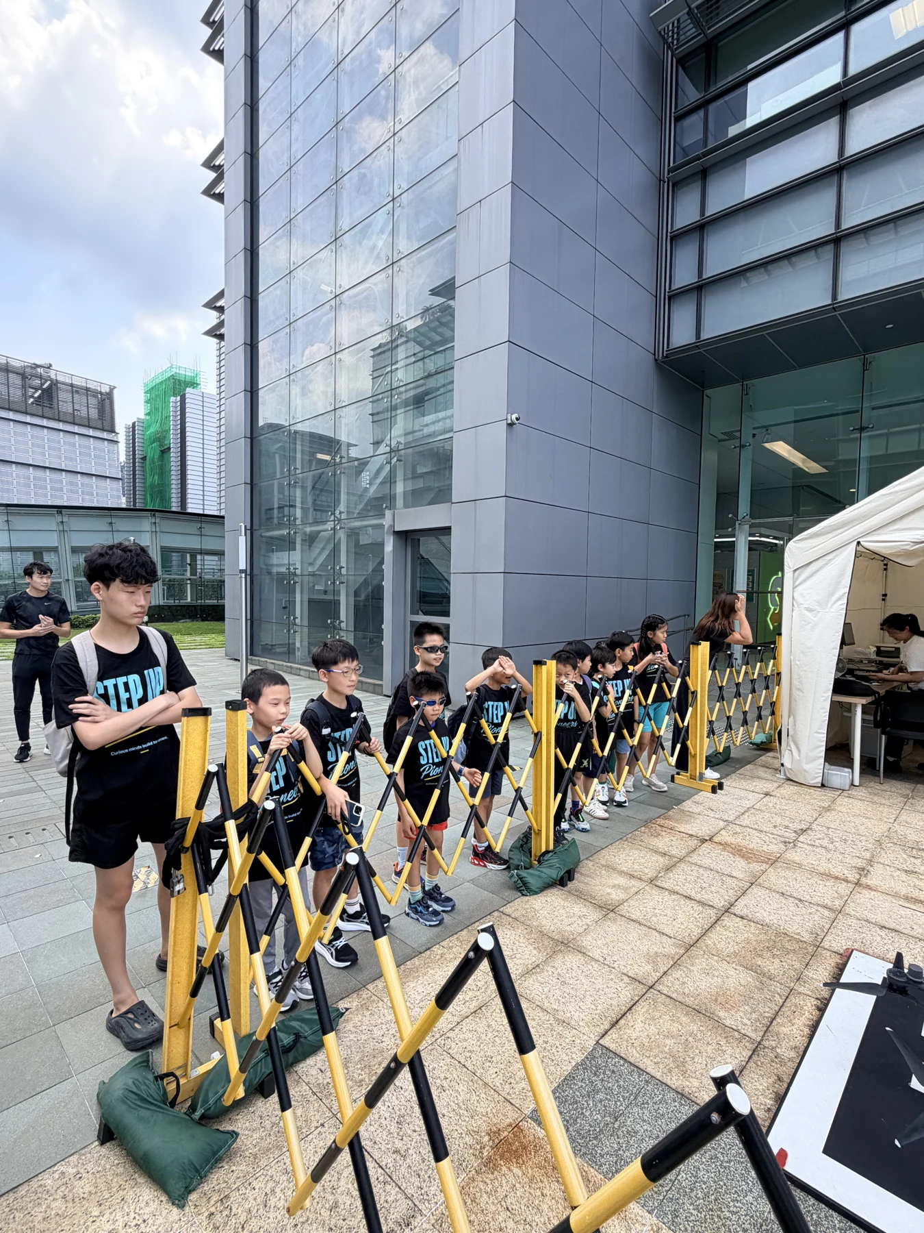 SUP students exploring technology during their KUJU Science Park visit
