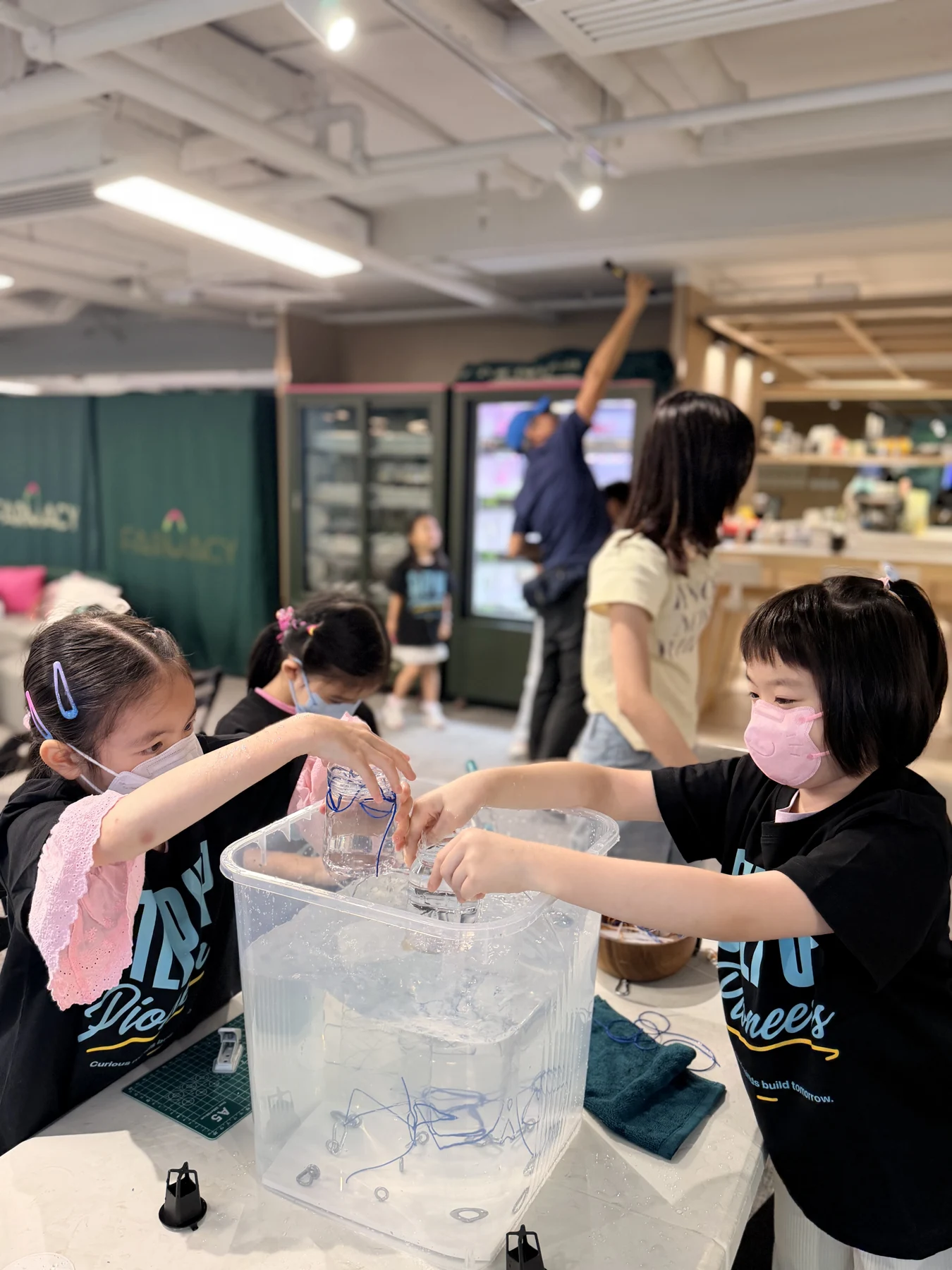 SUP students working on hands-on activities at Farmacy Green Hub