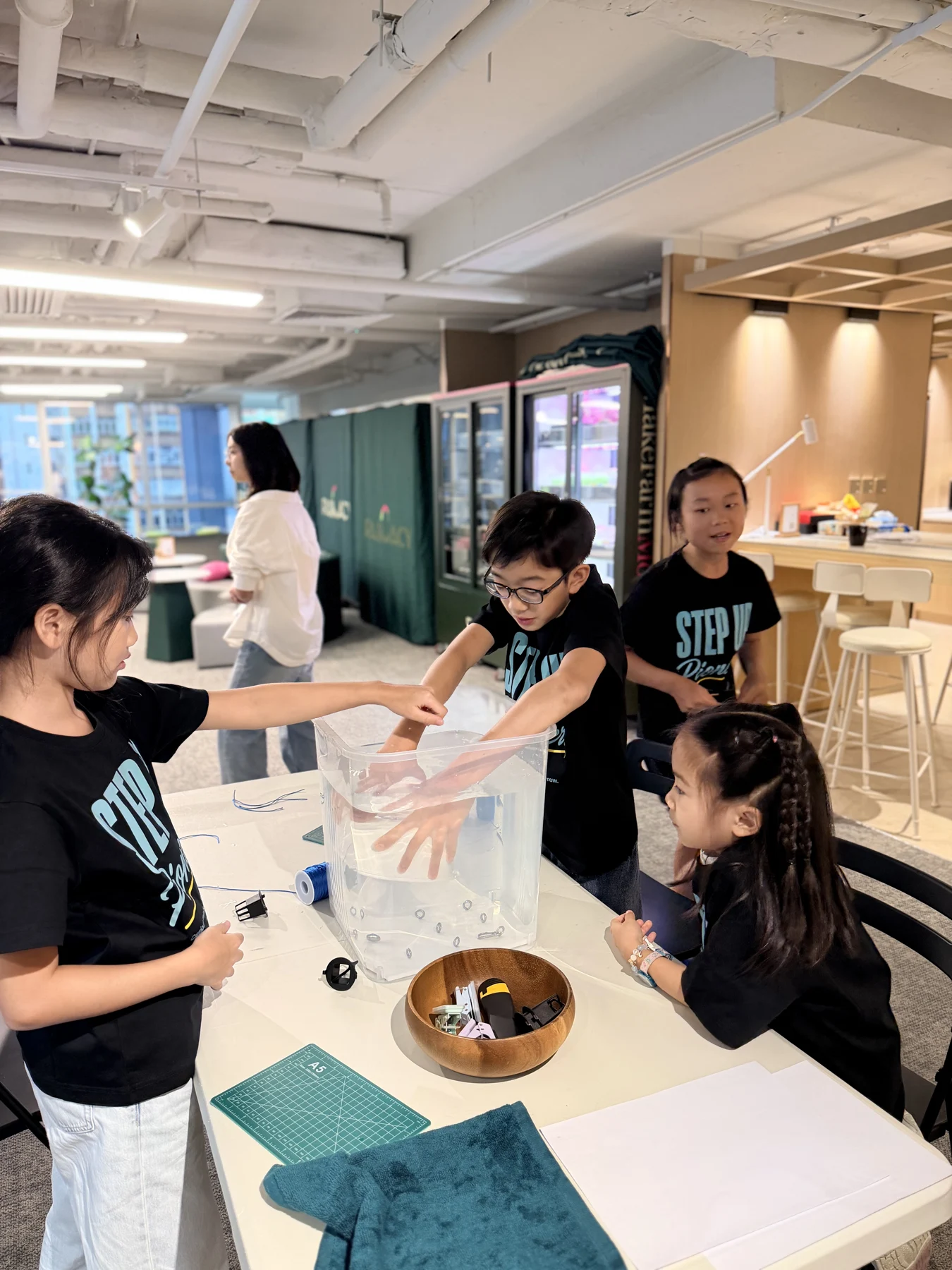 SUP students working on hands-on activities at Farmacy Green Hub