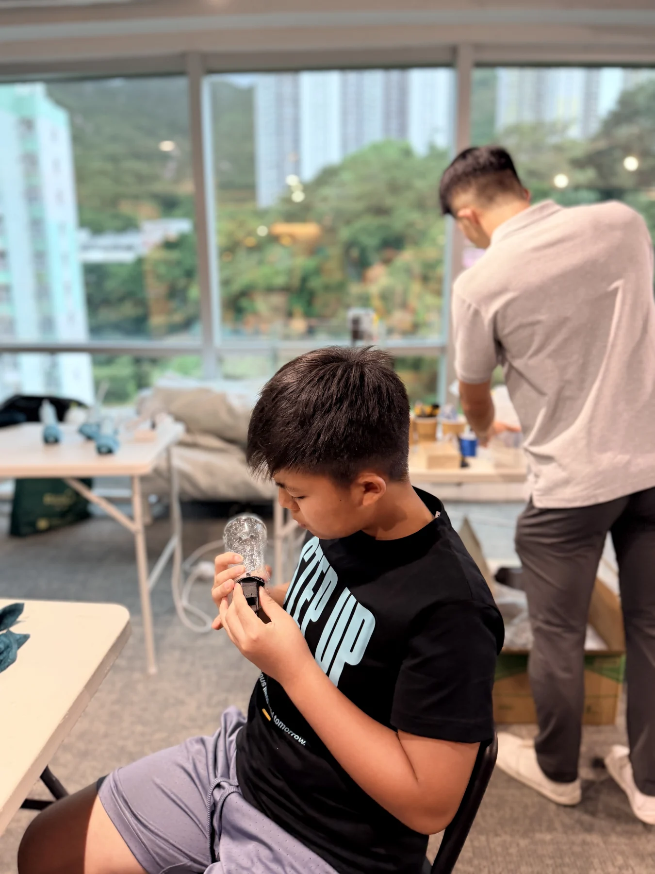 SUP students working on hands-on activities at Farmacy Green Hub