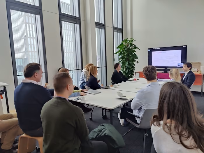 Giacomo Iotti presents at the Digital Marketplace Association Conference 2025 in Zurich about AI marketing