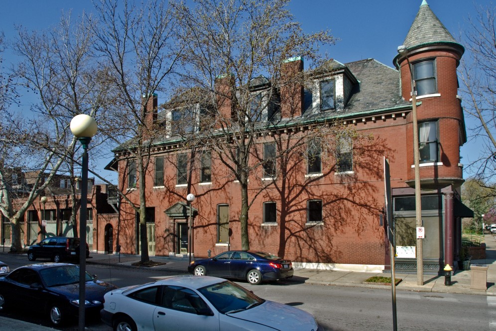 4400 Laclede Avenue