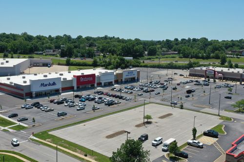 Hilltop Plaza