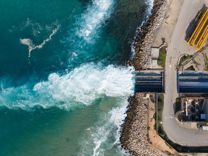 Désalinisation : eau douce, facture salée pour le climat